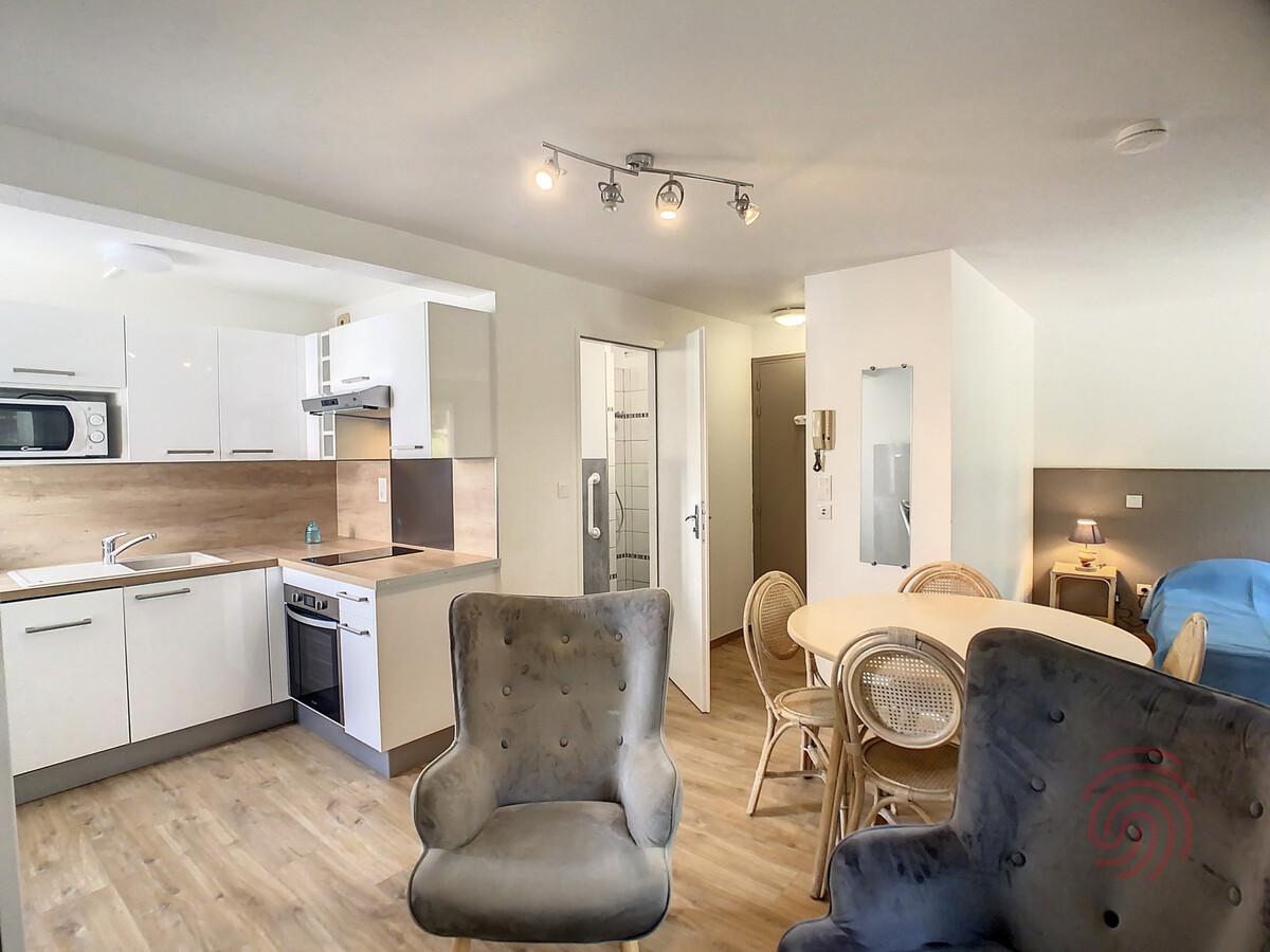 Studio 30m² à 50m des Thermes, terrasse parc - Photo 10