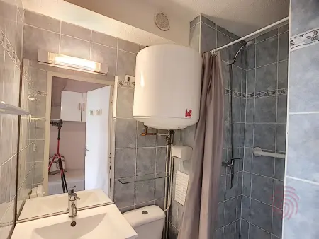 Studio rénové 17 m² avec jardin à Lamalou-les-Bains : photo 9