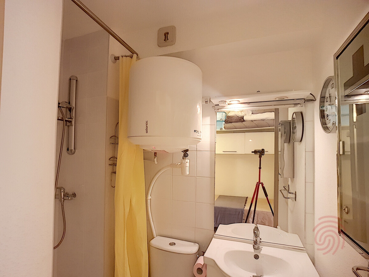 Studio RDC 17 m² - Lamalou-les-Bains, proche thermes - Photo 9