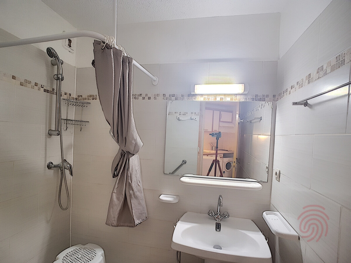 Studio 24 m² avec terrasse, parking gratuit à Lamalou - Photo 9