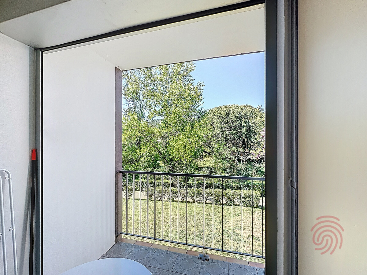 Studio 24 m² avec terrasse, parking gratuit à Lamalou - Photo 13