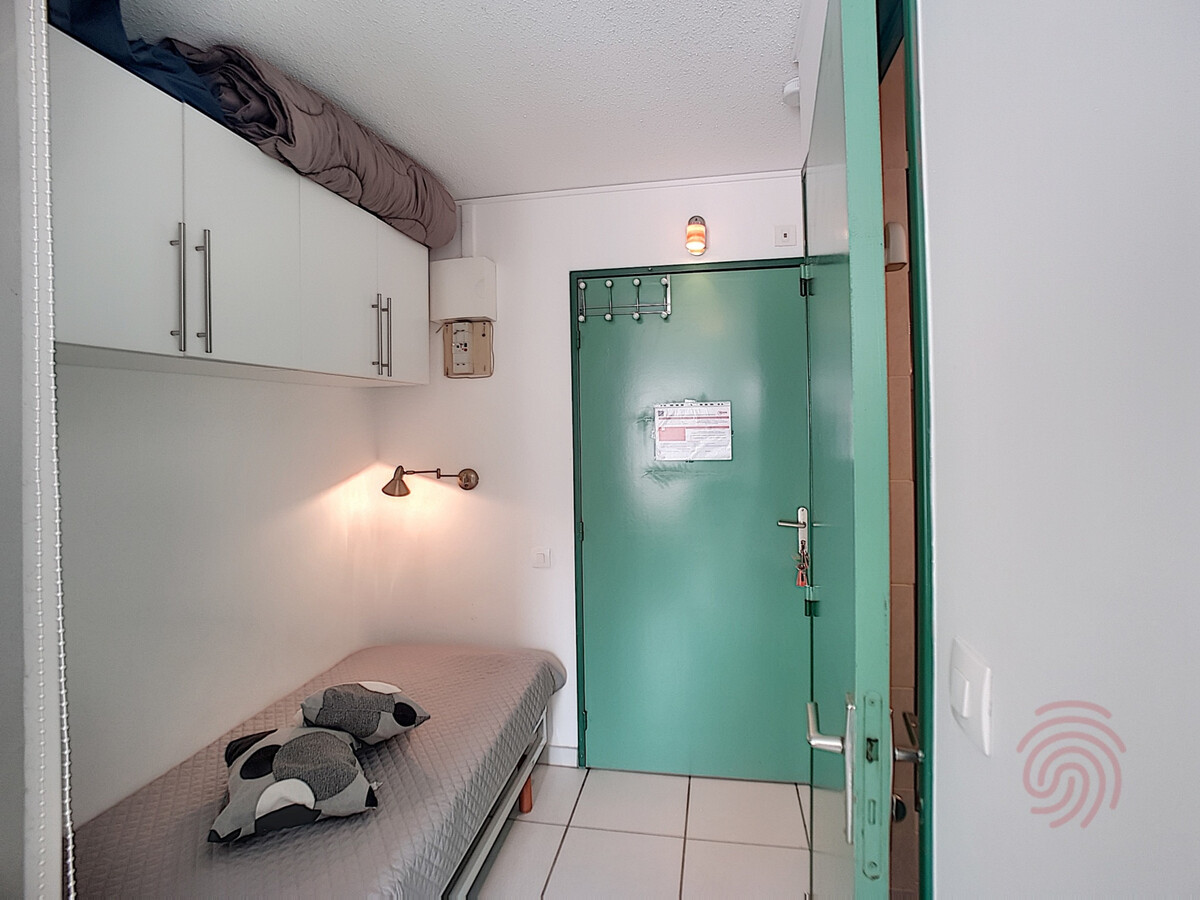 Studio rénové 17m² balcon, animaux acceptés à Lamalou - Photo 8
