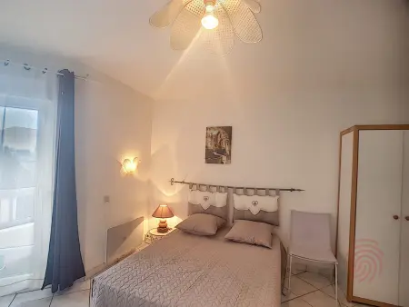 Studio rénové 24 m² Lamalou-les-Bains, balcon, animaux : photo 4