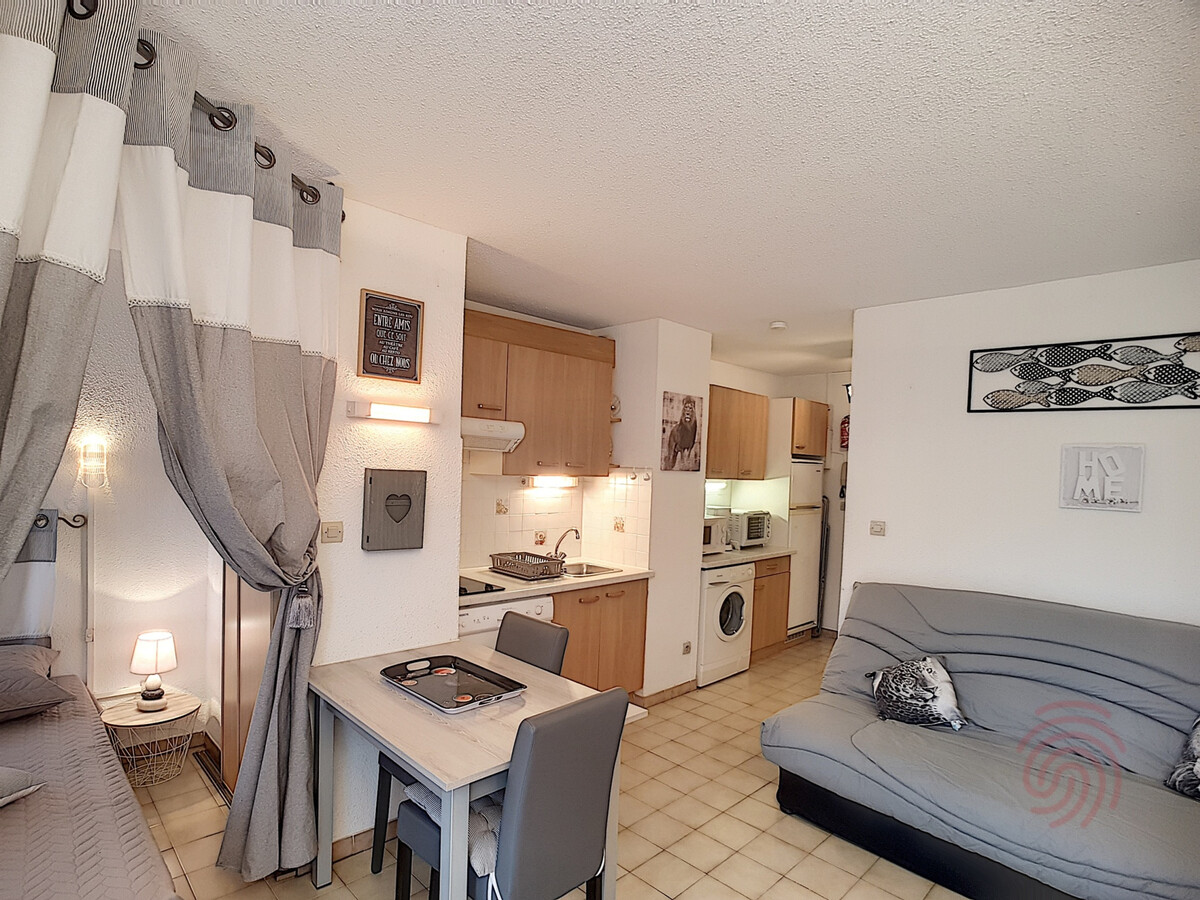 F1 28m² Lamalou-les-Bains, véranda, animaux OK - Photo 6