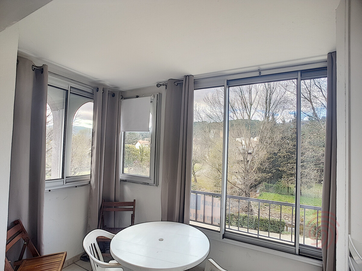 F1 28m² Lamalou-les-Bains, véranda, animaux OK - Photo 12
