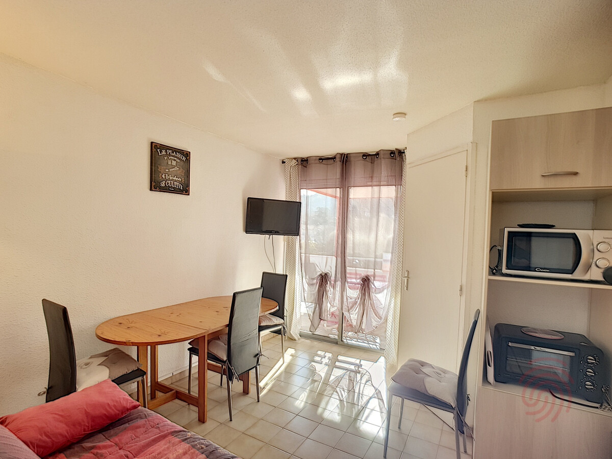 F2 28m² terrasse et vue ruisseau à Lamalou-les-Bains - Photo 2