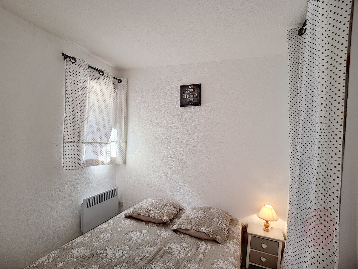 F2 28m² terrasse et vue ruisseau à Lamalou-les-Bains - Photo 7