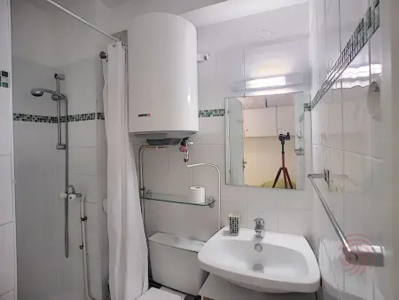 Studio rénové 17 m² à 650 m des Thermes : photo 8