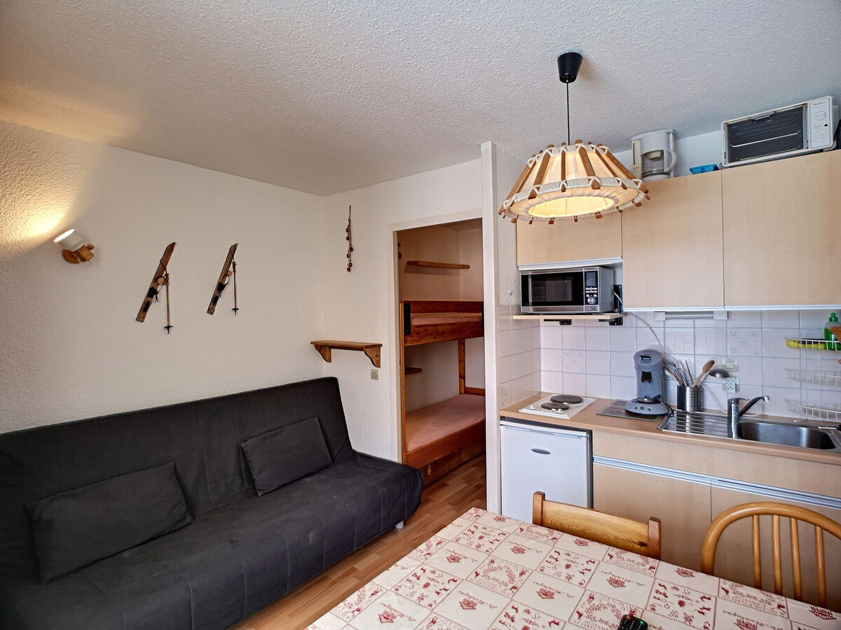Studio ski aux pieds Les Menuires, 18 m², balcon vue pistes - Photo 1