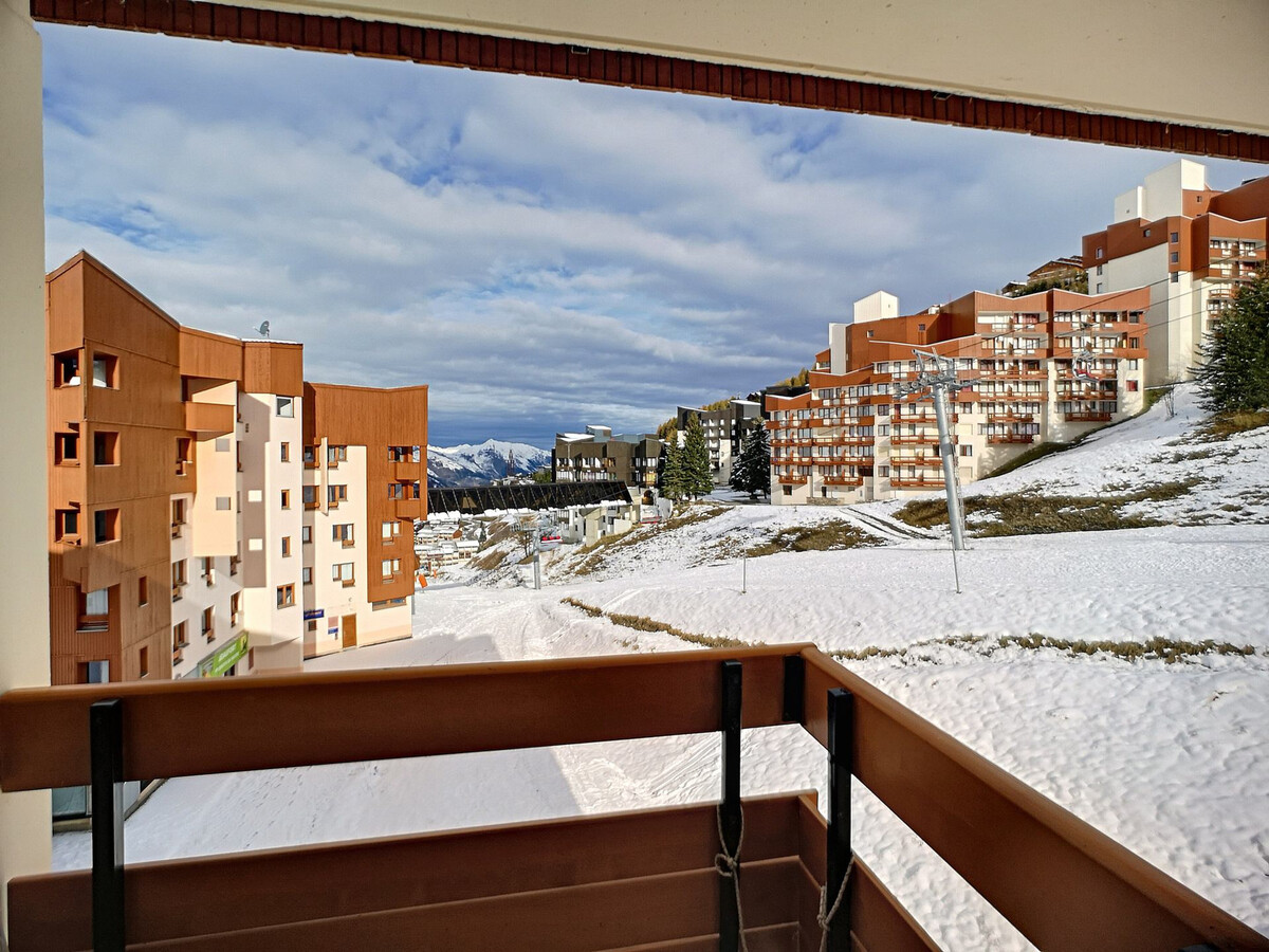 Studio ski aux pieds Les Menuires, 18 m², balcon vue pistes - Photo 8