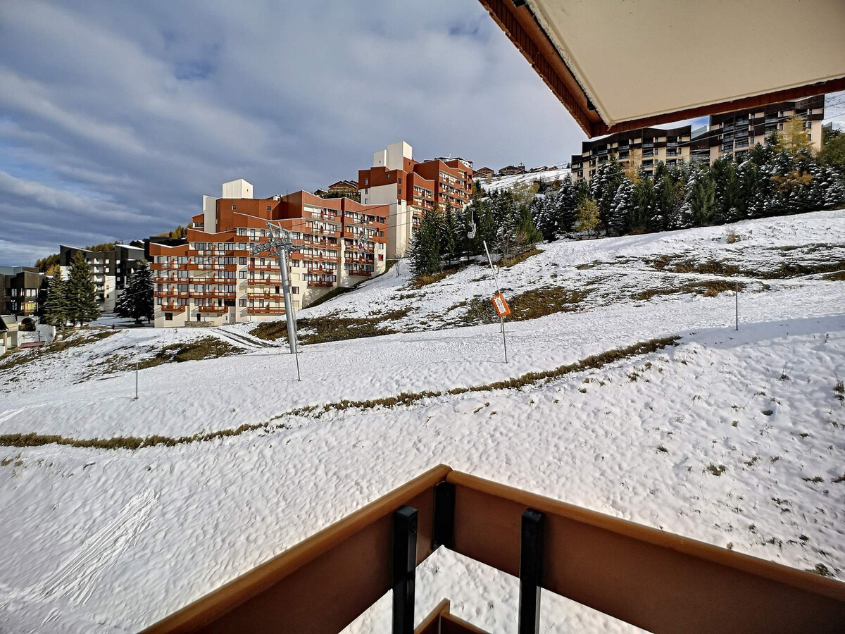 Studio ski aux pieds Les Menuires, 18 m², balcon vue pistes - Photo 9