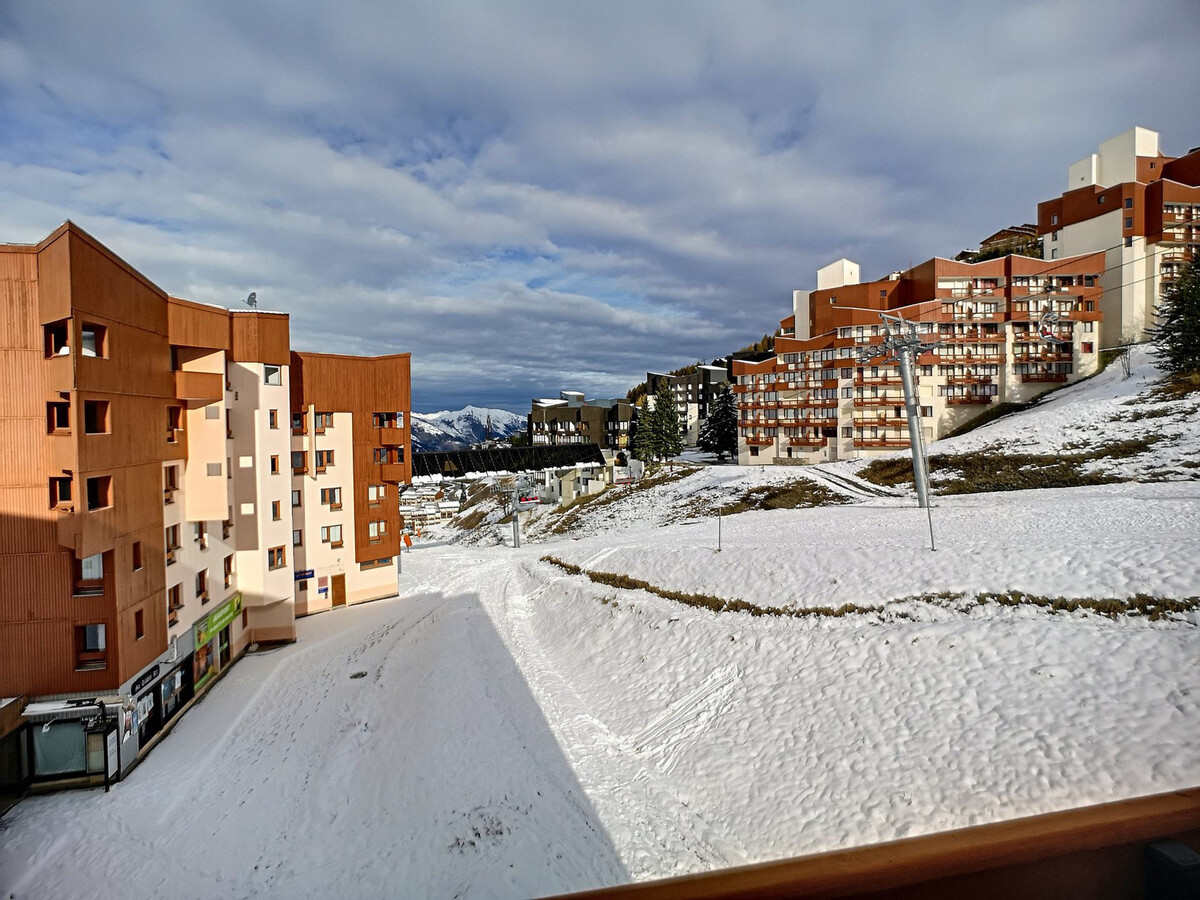 Studio ski aux pieds Les Menuires, 18 m², balcon vue pistes - Photo 10