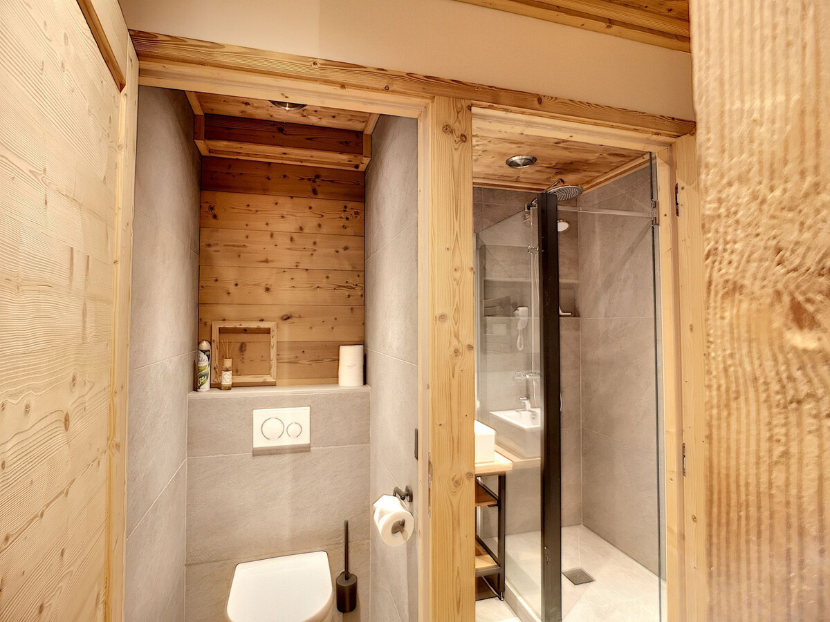 2 pièces rénové ski aux pieds, balcon vue pistes - Photo 8