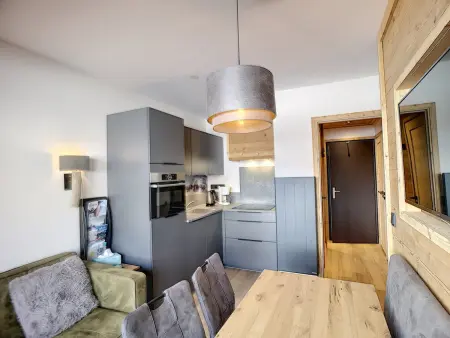 Location appartement à Les Menuires, Superbe 2 pièces rénové 4 pers, ski aux pieds, balcon vue pistes