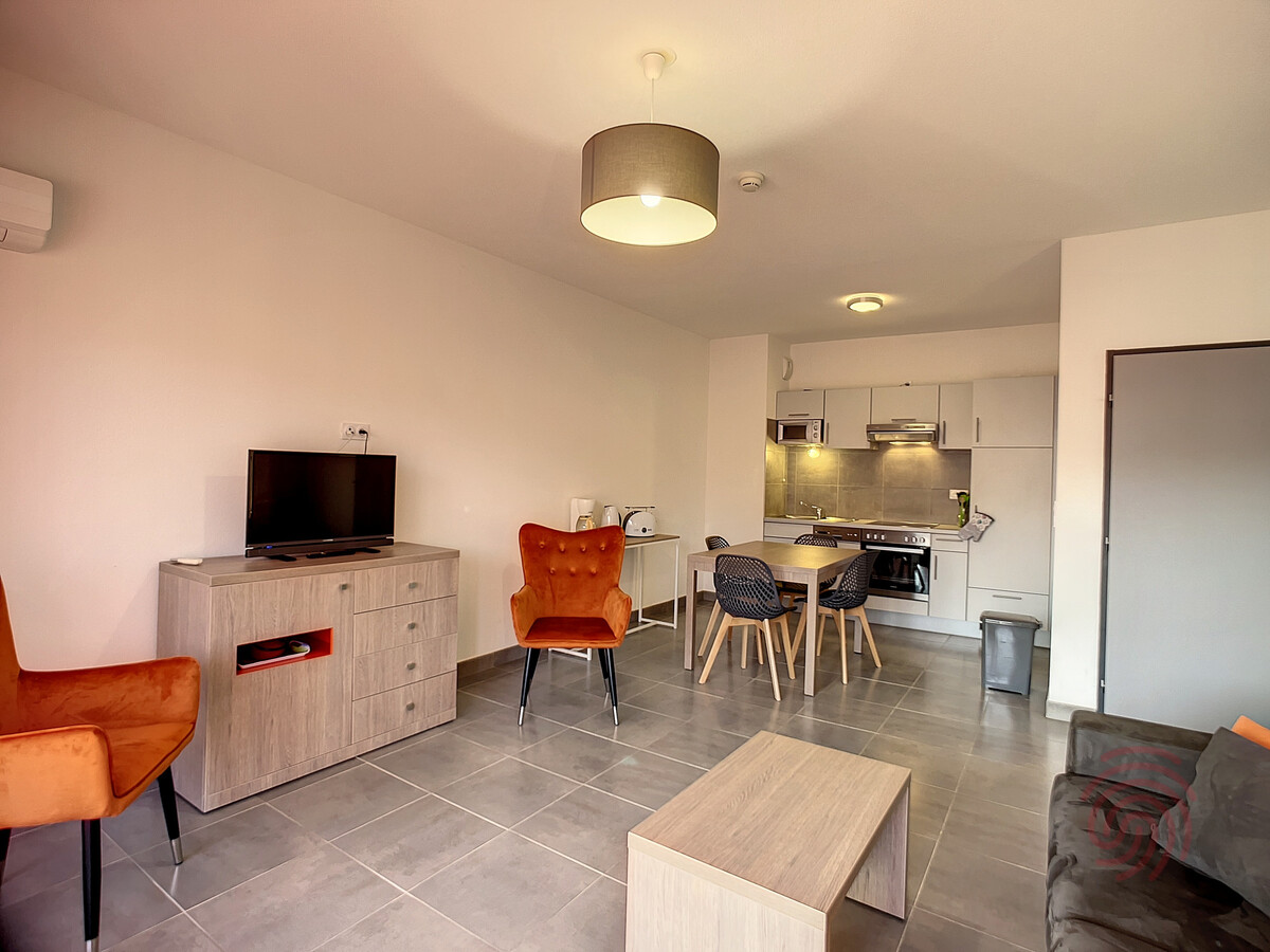 F2 climatisé 51 m² avec terrasse vue casino, parking - Photo 3