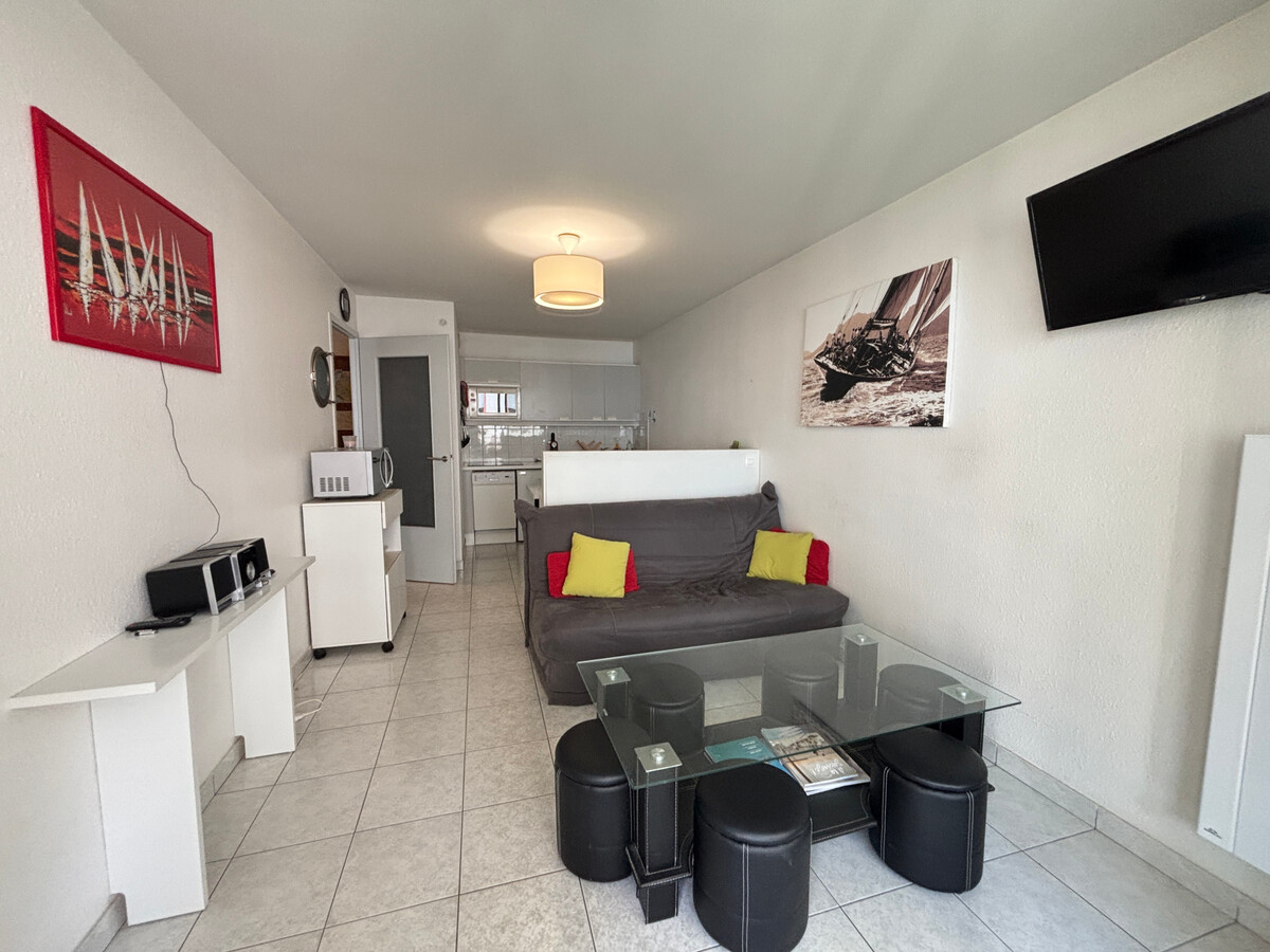 Appartement 2 étoiles, grande terrasse, 100m plage - Photo 4