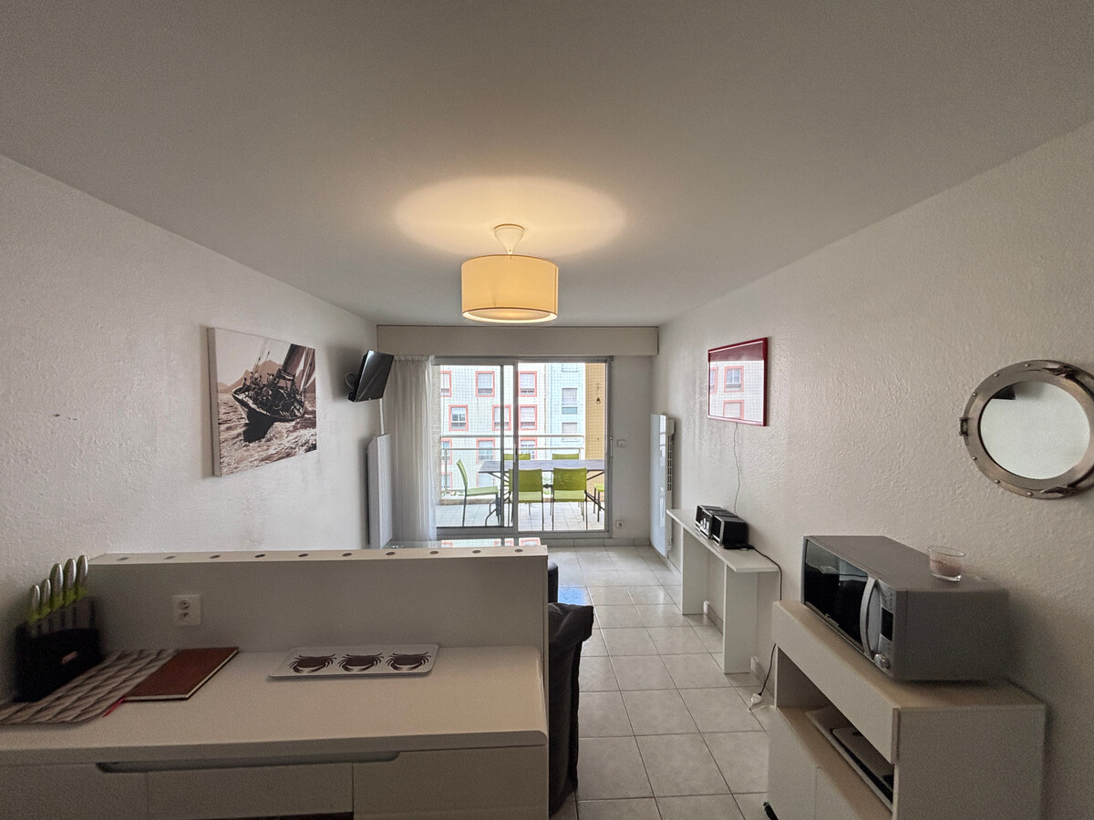 Appartement 2 étoiles, grande terrasse, 100m plage - Photo 6