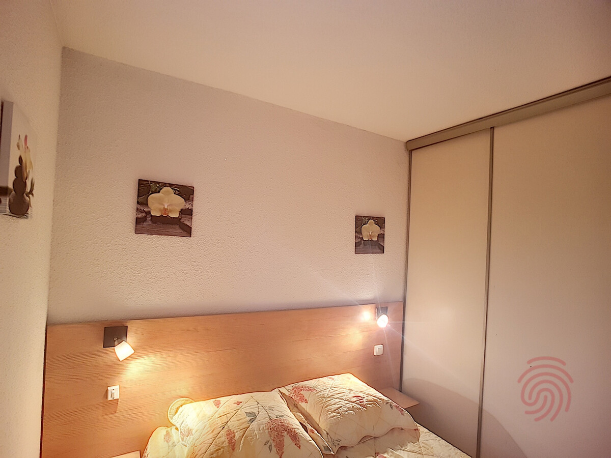F2 28m² avec terrasse vue ruisseau à Lamalou-les-Bains - Photo 8