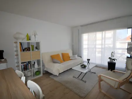 Location appartement à Arcachon, Arcachon : T2 moderne à 2 pas de la plage avec balcon, WiFi, parking et TV cinéma