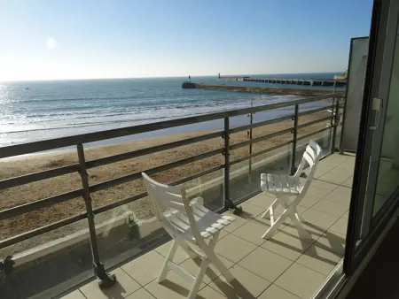 Location appartement à Les Sables d'Olonne, T3 face plage avec balcon et parking, aux Sables-dOlonne