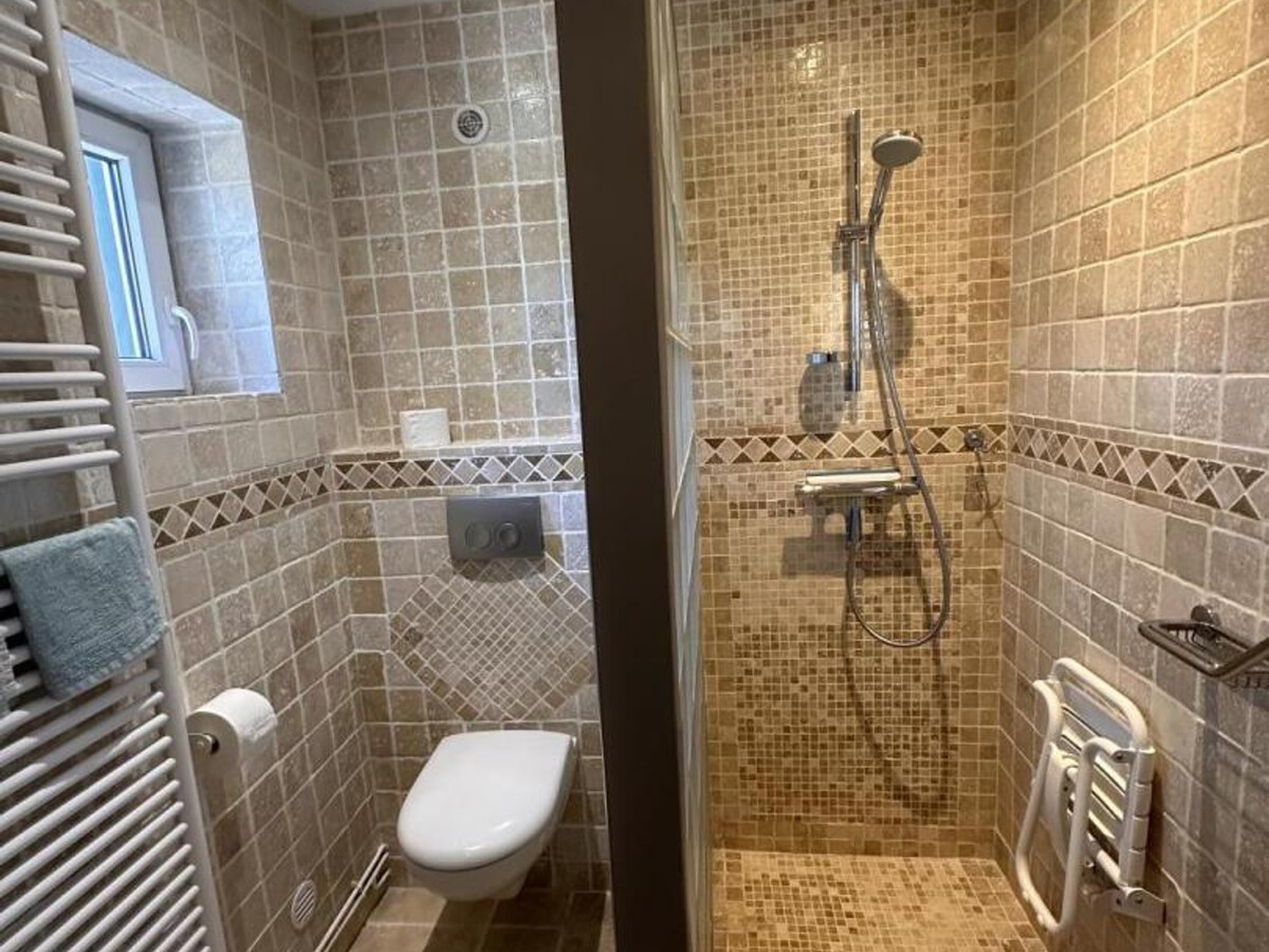 Studio rénové à Vendat avec piscine et jardin privatif - Photo 6