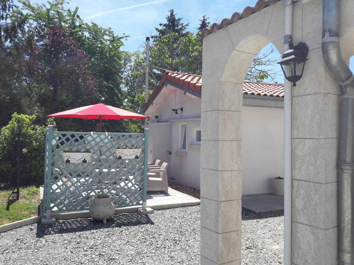 Studio rénové à Vendat avec piscine et jardin privatif - Photo 16
