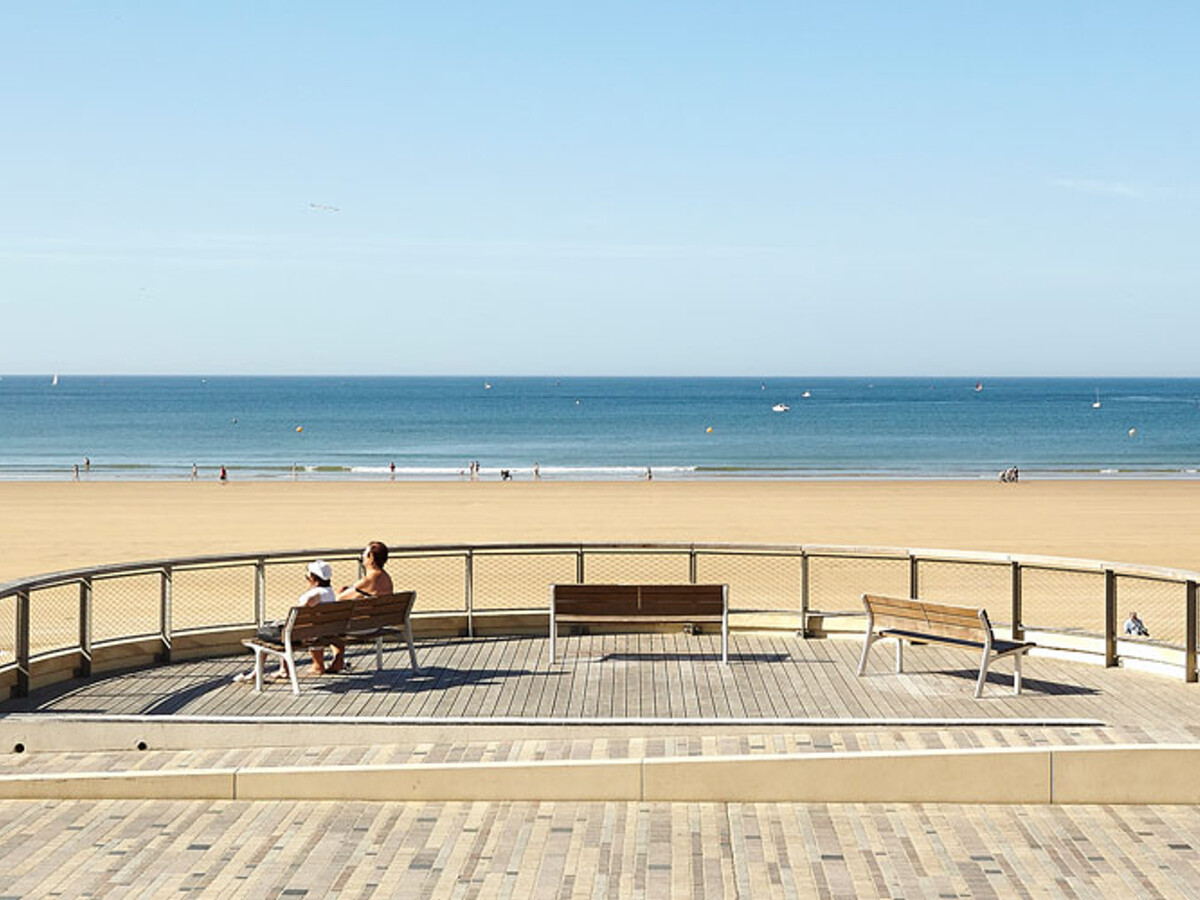 T2 rénové avec terrasse, 200m de la plage - Photo 14