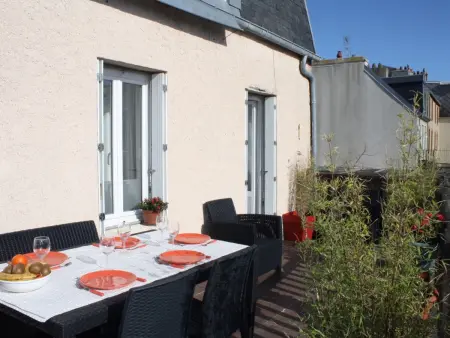 Duplex atypique avec terrasse à Granville, 400m plage : photo 4