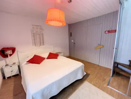 Duplex atypique avec terrasse à Granville, 400m plage : photo 8