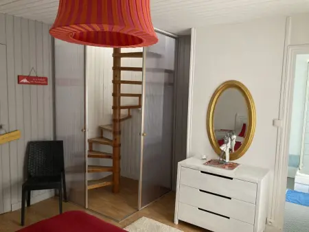 Duplex atypique avec terrasse à Granville, 400m plage : photo 11