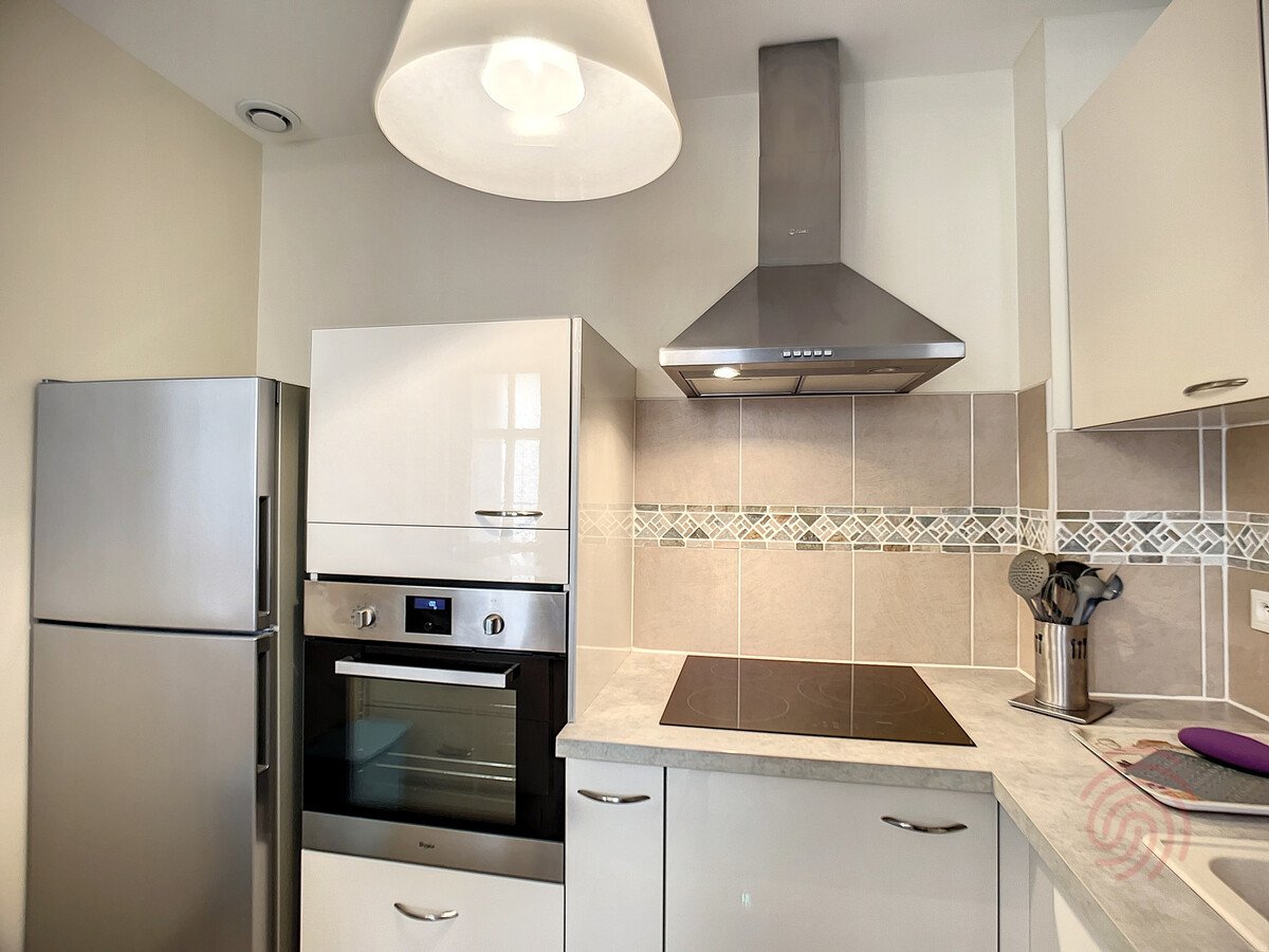F3 78m² à 50m des Thermes et centre-ville - Photo 5