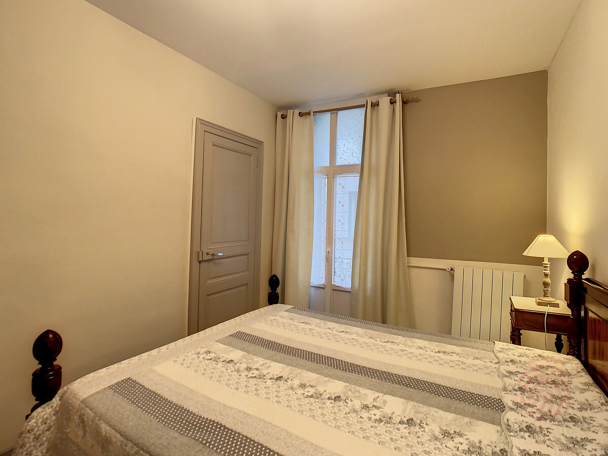 F3 78m² à 50m des Thermes et centre-ville - Photo 9