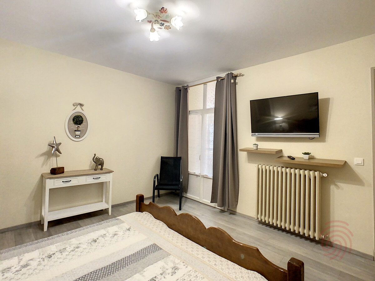 F3 78m² à 50m des Thermes et centre-ville - Photo 17