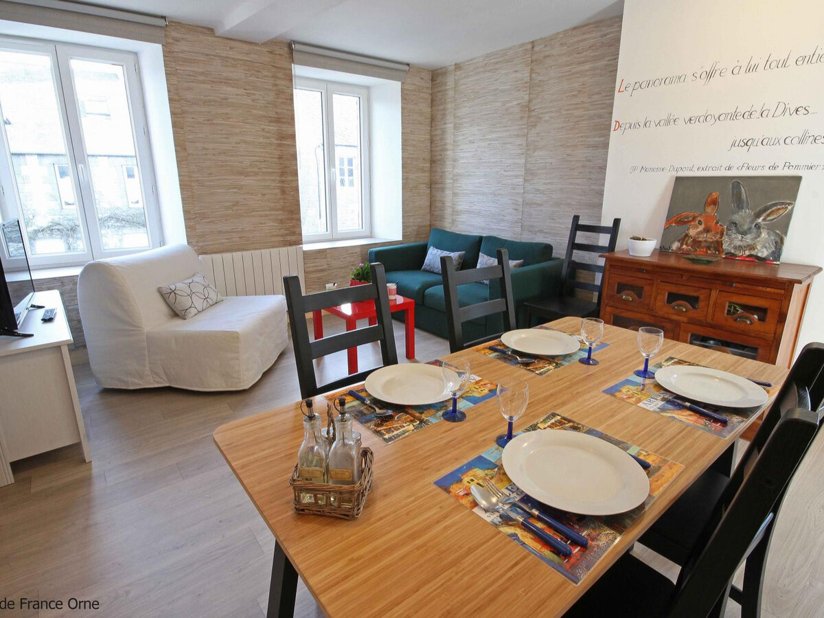 Appartement au-dessus d'un café-librairie en Suisse Normande - Photo 3