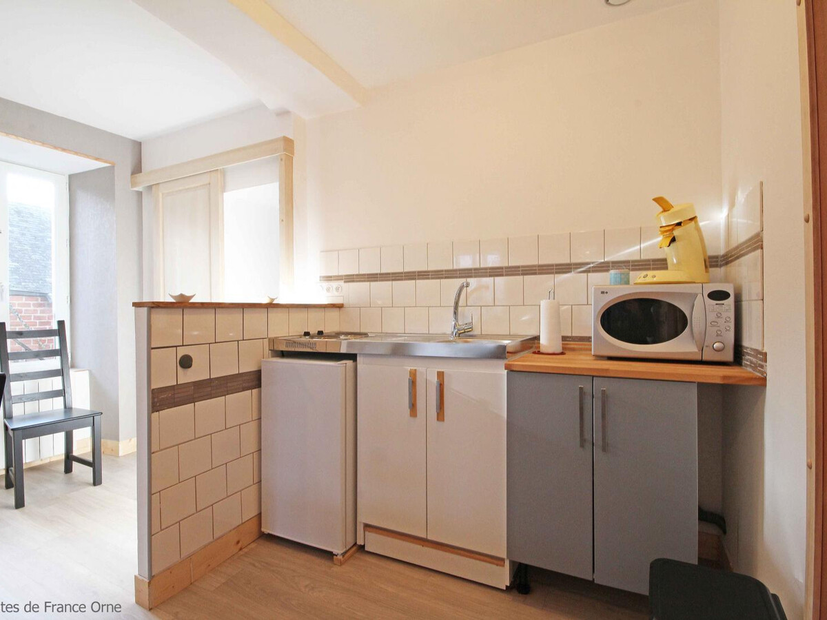 Appartement au-dessus d'un café-librairie en Suisse Normande - Photo 6