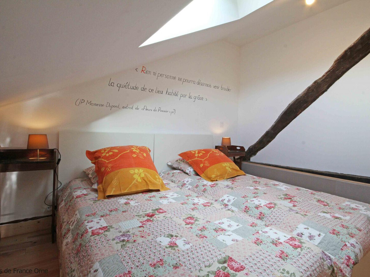 Appartement au-dessus d'un café-librairie en Suisse Normande - Photo 12