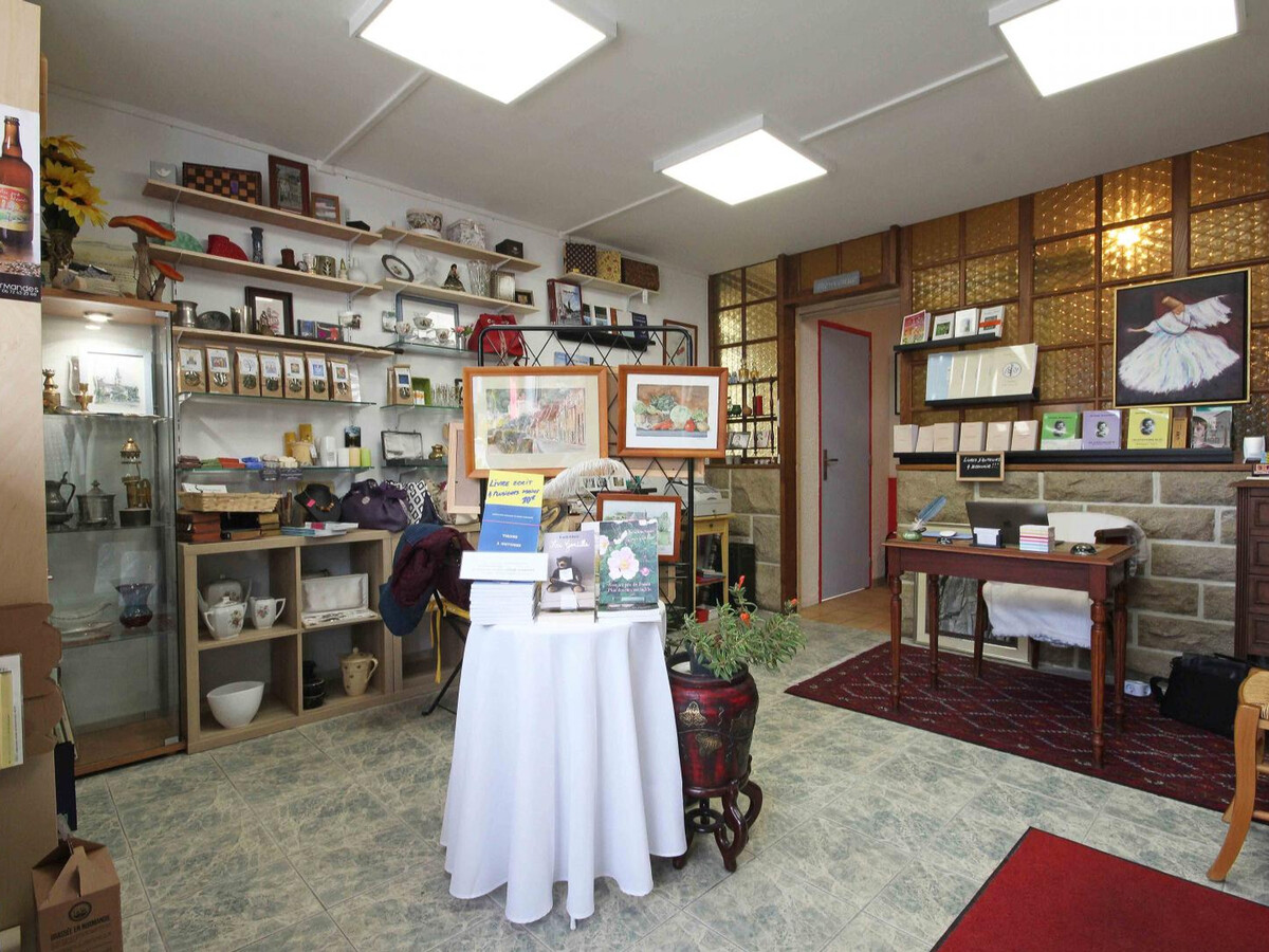 Appartement au-dessus d'un café-librairie en Suisse Normande - Photo 17