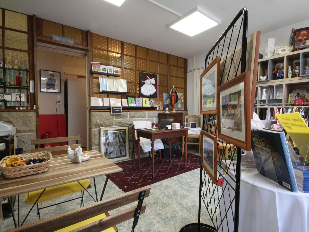Appartement au-dessus d'un café-librairie en Suisse Normande - Photo 18