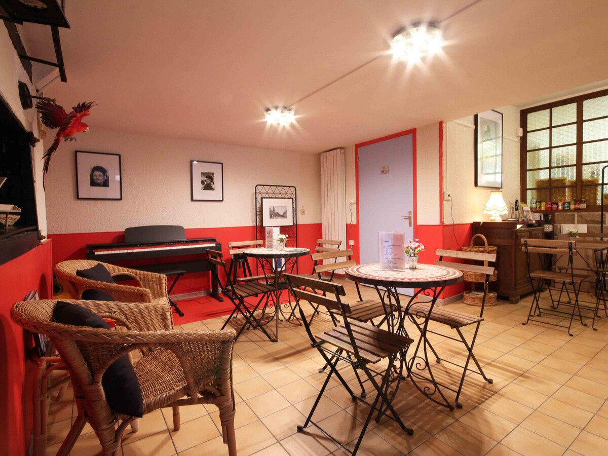 Appartement au-dessus d'un café-librairie en Suisse Normande - Photo 24