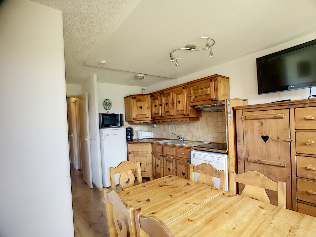 2 pièces cabine 6 pers ski aux pieds aux Menuires - Photo 3