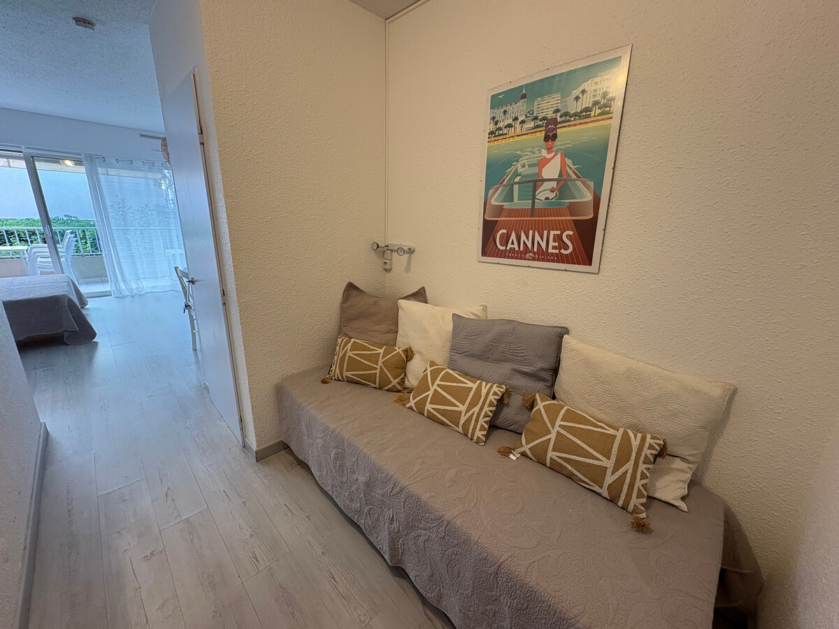 Studio climatisé vue mer, 50m plage, centre-ville Saint-Raphaël - Photo 6