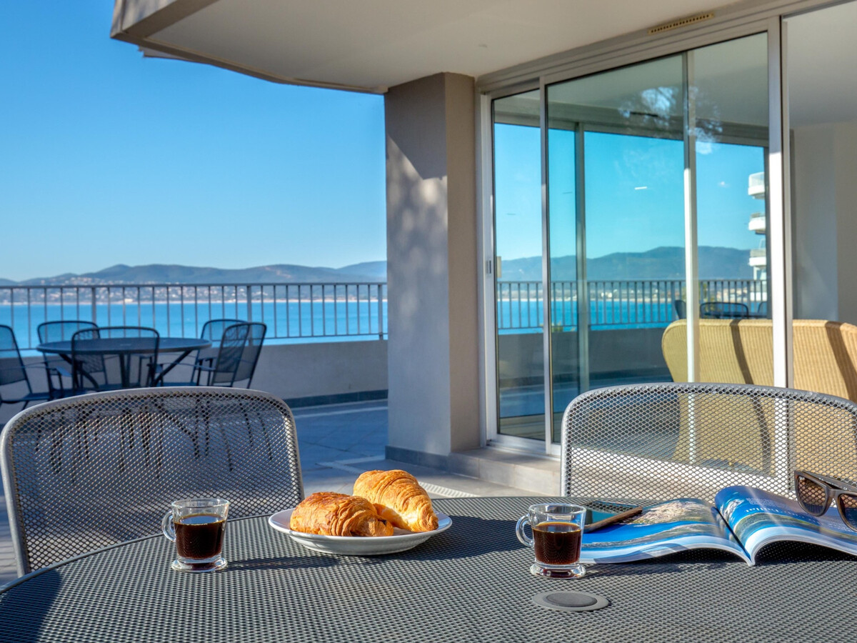 Appartement climatisé vue mer à Saint-Raphaël, 50m plage - Photo 7