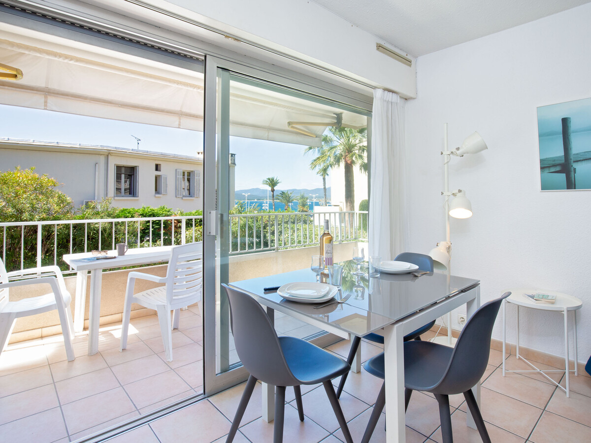 Studio climatisé vue mer, 50m plage à Saint-Raphaël - Photo 1