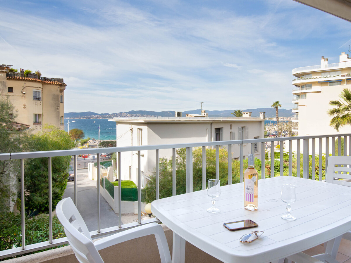 Studio climatisé vue mer, 50 m plage à Saint-Raphaël - Photo 6