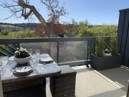 Location appartement à Arcachon, Magnifique T2 Duplex à Arcachon avec Terrasse, WiFi, à 100m de la Plage
