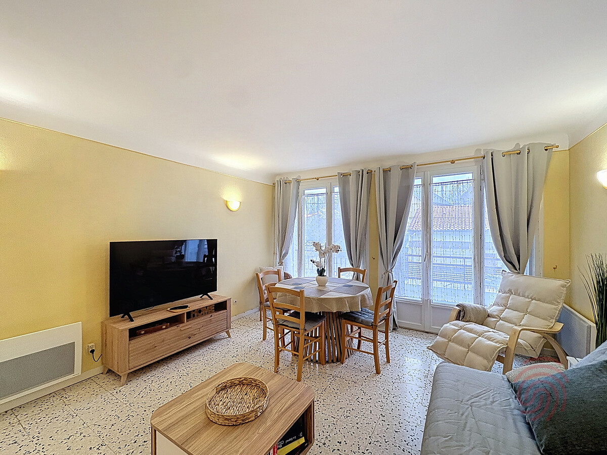 F2 55m² à 100m des Thermes, ascenseur, balcon - Photo 2