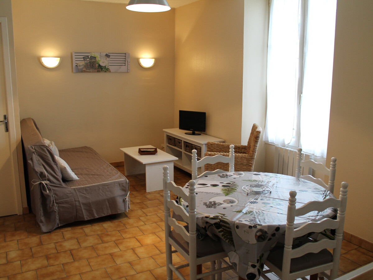 T2 lumineux centre-ville La Roche-Posay, 900m thermes - Photo 1