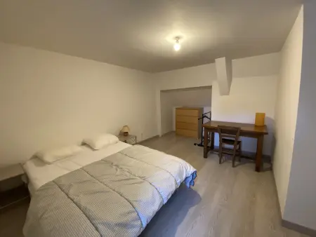 Appartement confortable proche des Thermes avec lave-vaisselle et options de location de linge - Photo 3