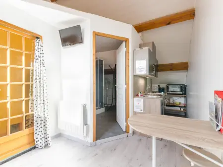 Studio cosy à Villenauxe-la-Grande, piscine chauffée incluse : photo 6