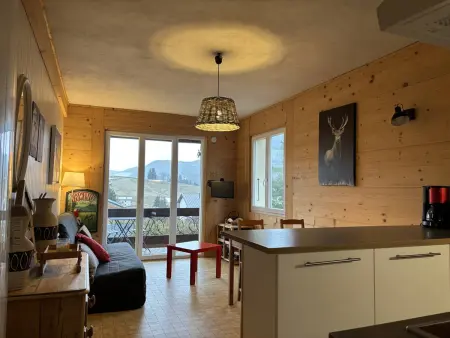 Appartement avec balcon vue Vercors à Villard-de-Lans : photo 2